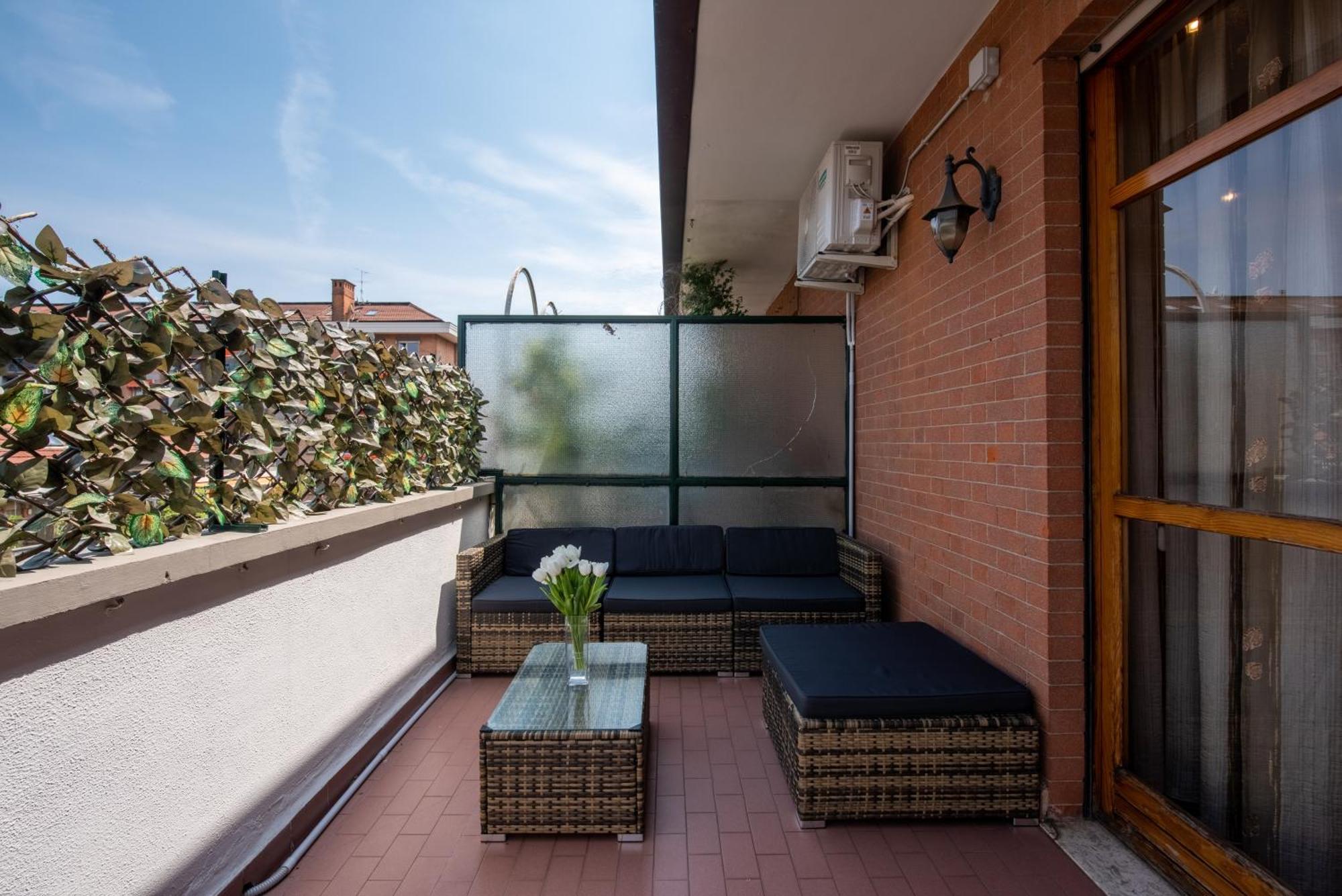 La Stellata By Apartments To Art Turin Ngoại thất bức ảnh