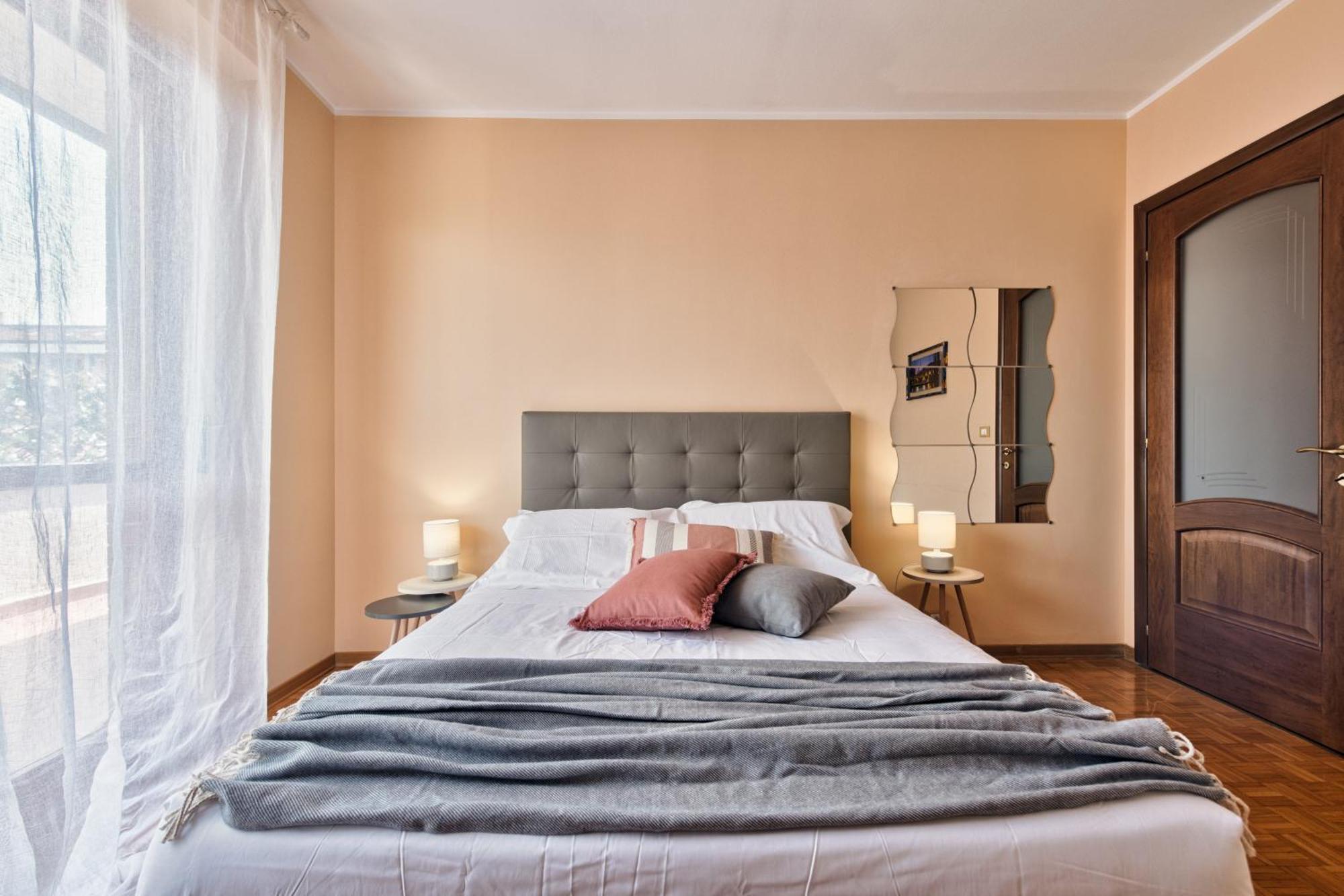 La Stellata By Apartments To Art Turin Ngoại thất bức ảnh